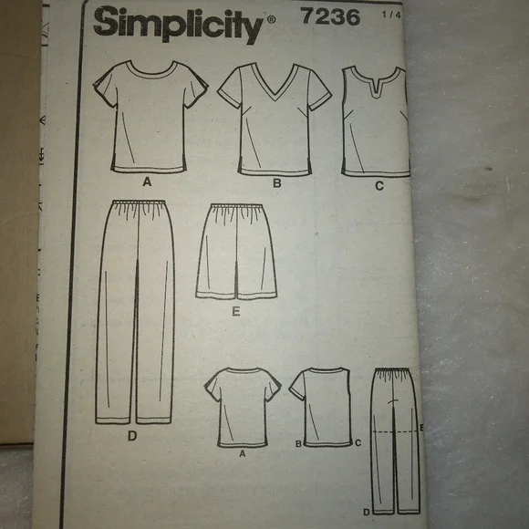 SIMPLICITY 7236 Sz 18W-24W Woman's tops in variations pants and shorts - Picture 4 of 5